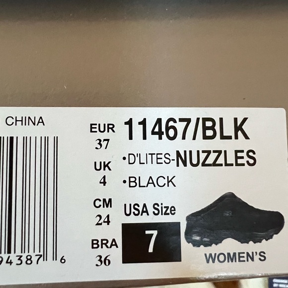 New in box size 7 Skechers - Picture 5 of 5